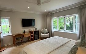 7 On Churchill Guest House